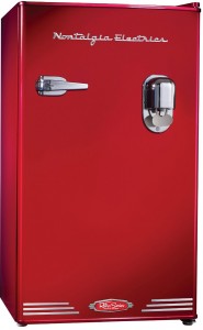 Nostalgia Electrics RRF300DNCRED 3.0 Retro Series 3.0-Cubic Foot Compact Refrigerator Review